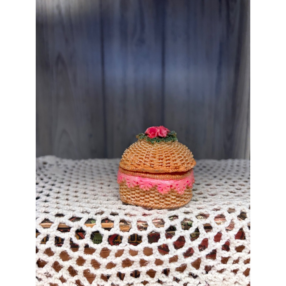 Vintage Resin Woven Basket Trinket Box Pink Rose Floral Cottagecore Jewelry Dish